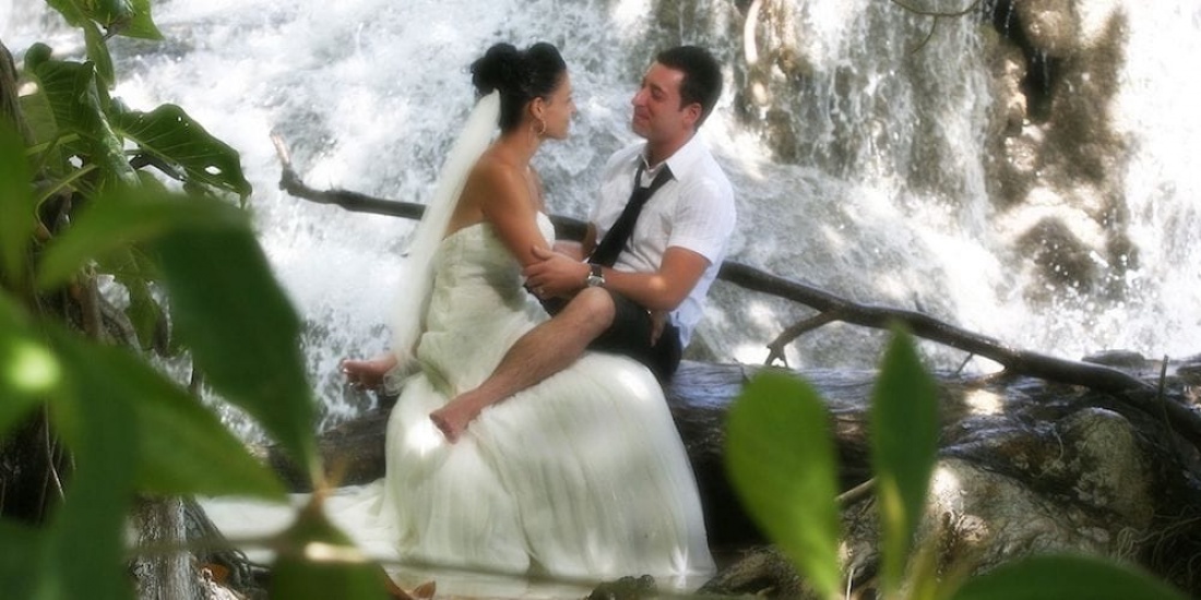 Trashing the dress - Wedding Photography in Jamaica 