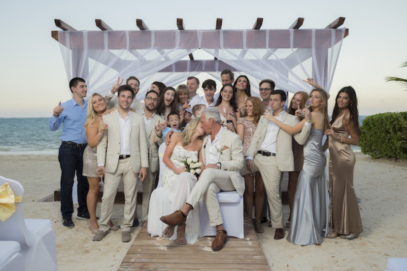 The full group - Wedding photography in Jamaica