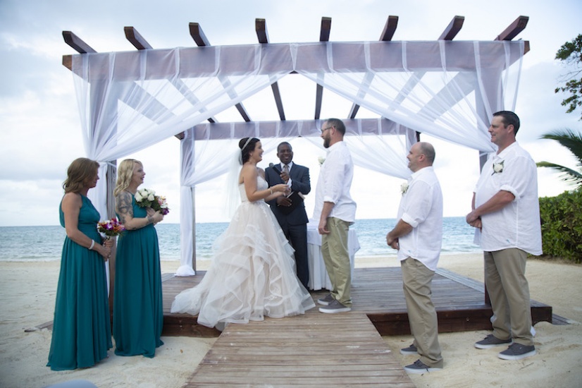 Beach ceremony - Wedding Photographers in Jamaica